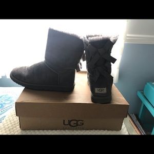 ON HOLD! Ugg Australia Bailey Bow
